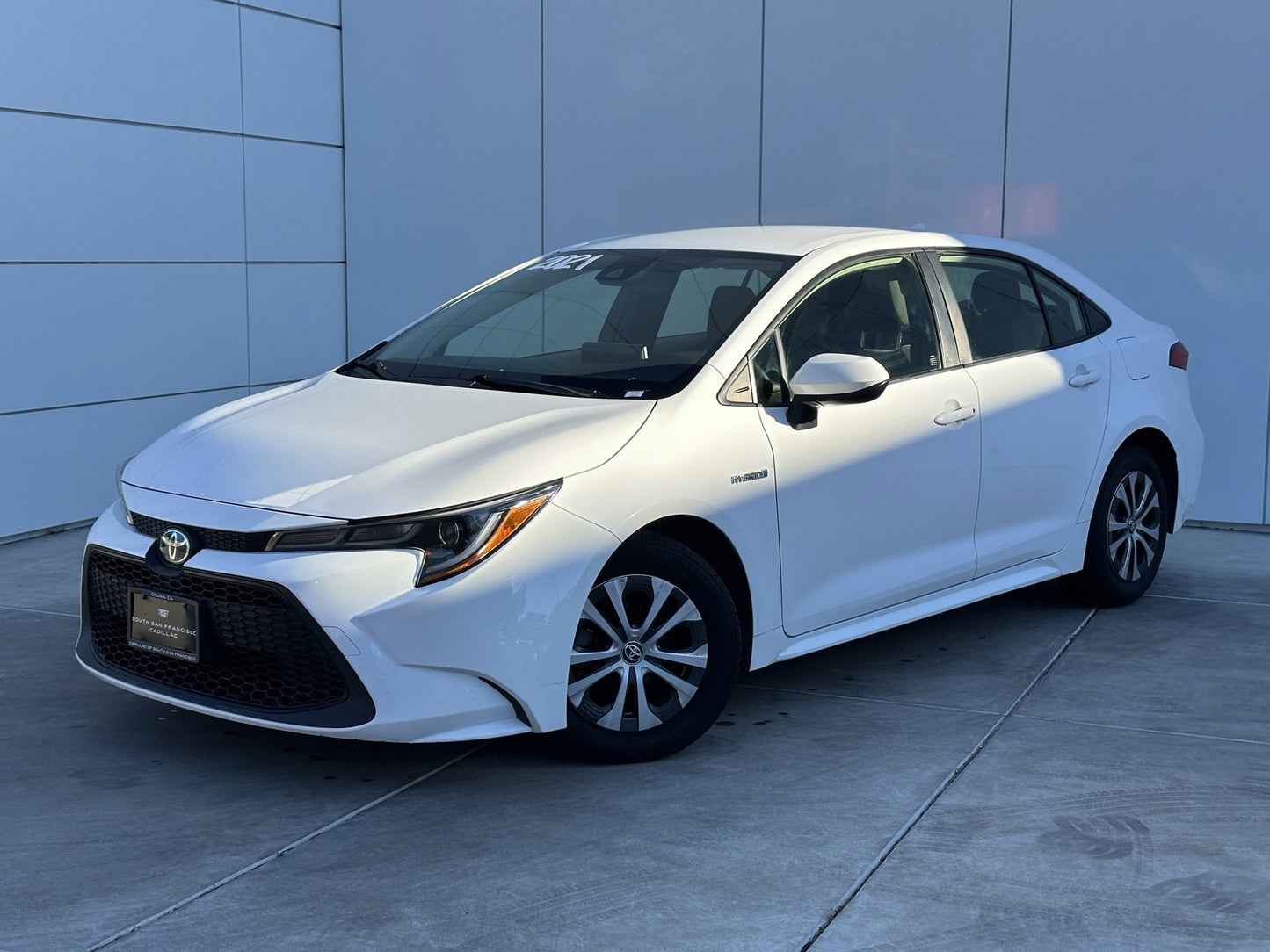 Pre-Owned 2021 Toyota Corolla Hybrid LE