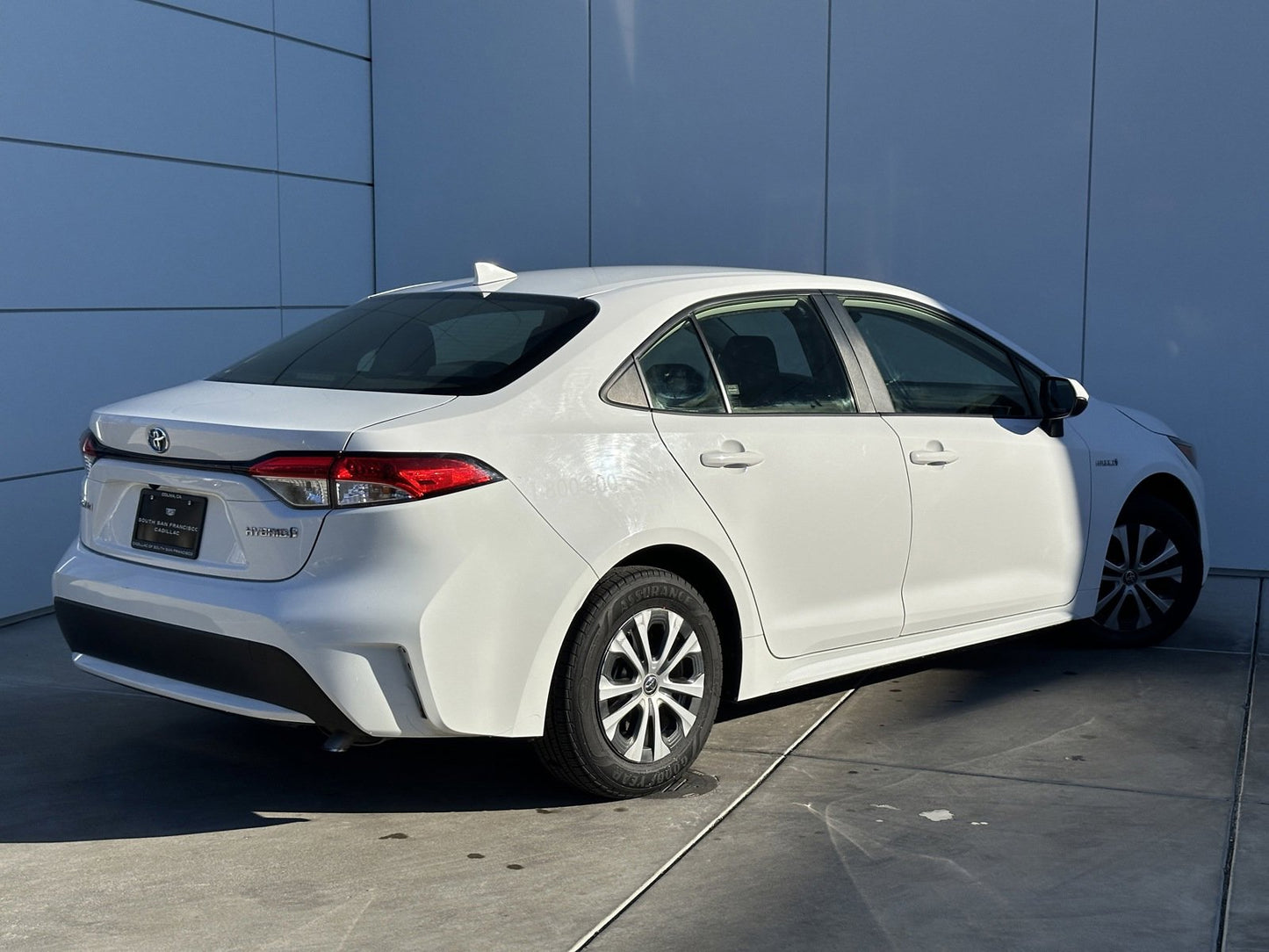 Pre-Owned 2021 Toyota Corolla Hybrid LE